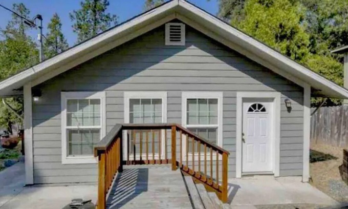 Shenandoah Valley House | The Cottage in Sierra Foothill Wine Country