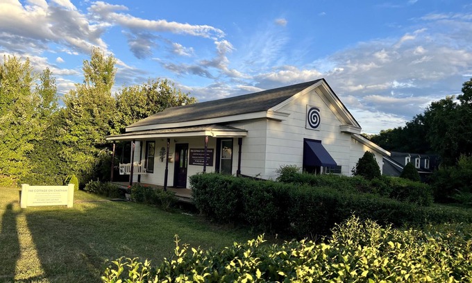 Cary Cottage | The Cottage on Chatham: Heart of Cary Closest to Center ‘Downtown is Downtown’