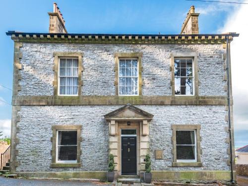 Ingleton House | The Court