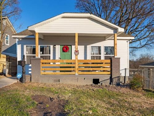 Birmingham House | The Cozy Connection