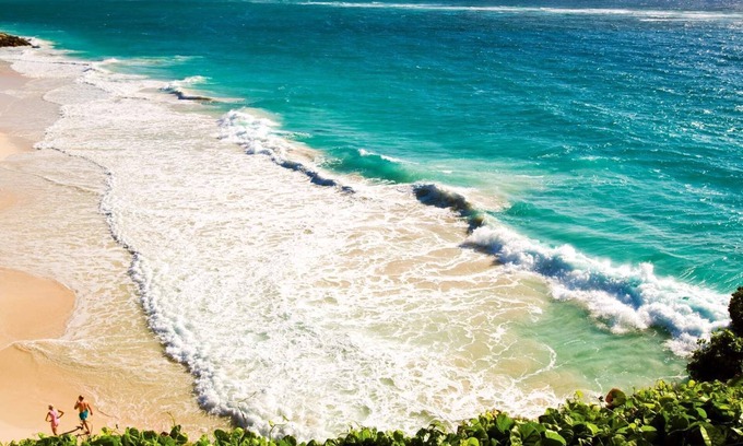 Diamond Valley Apartment | The Crane Resort 2BR+3Bth. Ocean View. Priv 28' pool Kitchen & Living Sleeps 6.