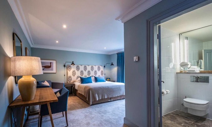 Stoke by Nayland Hotel | The Crown Inn