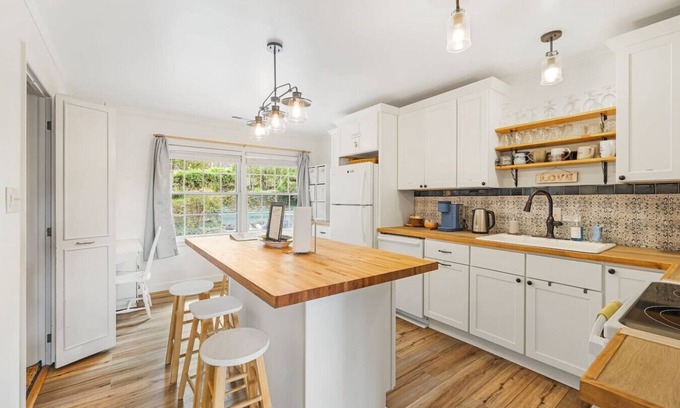 Canton Apartment | The Crows Nest Apt; Asheville; Smoky Mtns