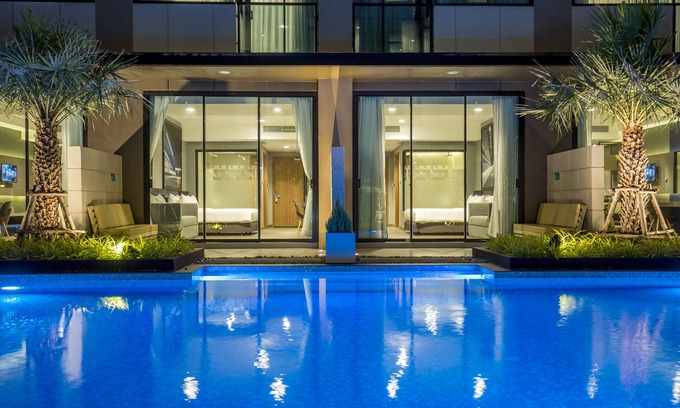 Buriram Hotel | The Crystal Hotel Buriram