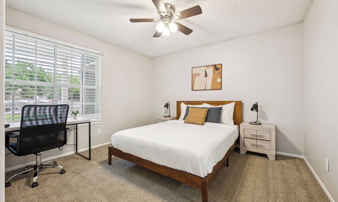 Huntsville Apartment | The Davis 717 I Comfy and Spacious 1 Bed 1 Bath