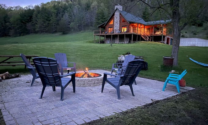 Richland Center Cabin | The Driftless Escape! Modern, large cabin/57 private acres in WI drift less area