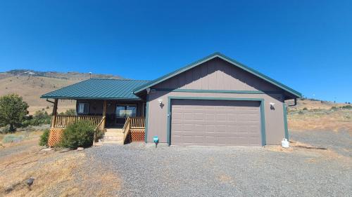 Summer Lake House | The Duke House