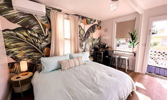 Lincolnville Hotel | The Dylan Boutique Suites 1 – Chic Comfort Steps from Downtown & Flagler College