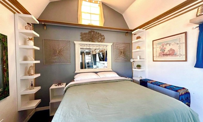 Kingman Cabin | The Eagle's Nest: Experience Arizona Agritourism