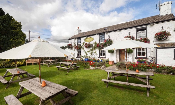 Mary Tavy Hotel | The Elephant's Nest Inn