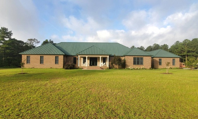 Houston County House | The Elko Escape Close to Fairgrounds