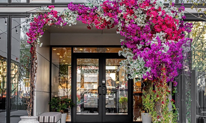 Arts District Hotel | The ENGLISH Hotel, Las Vegas, a Tribute Portfolio Hotel, 21 and over