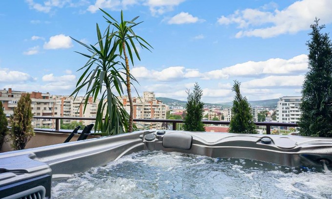Cluj-Napoca Apartment | The Episode - Jacuzzi Penthouses