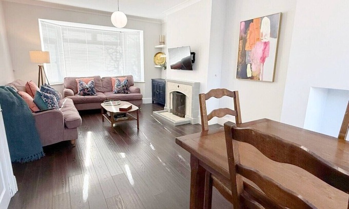 Chester House | The Family Holiday In Chester: Parking and Garden