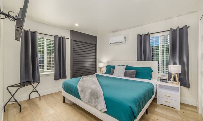 Coeur d'Alene Apartment | The Flats- Executive Suite-Downtown CDA