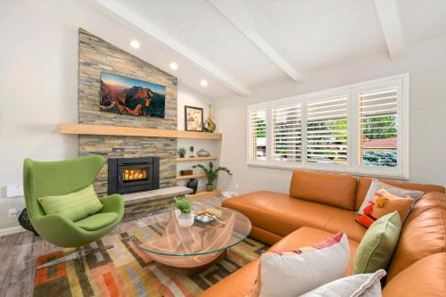 Loveland House | The Foundry Escape - Hot Tub, Bikes & Game Room