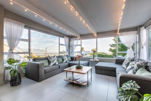 Heldervue Apartment | The Fuchsia Collection