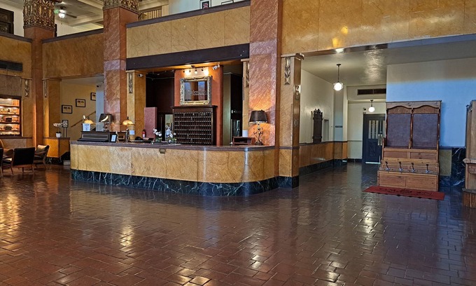 Douglas Hotel | The Gadsden Hotel