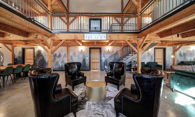 O'Brien Cabin | The Gathering Place at Shasta Lake! Sleeps 24!