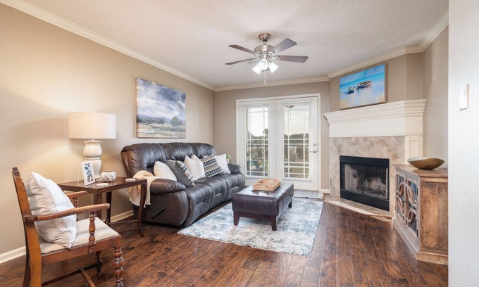 Jones Mills Condo | The Getaway.your perfect place to unwind - with hot tub just for guests.