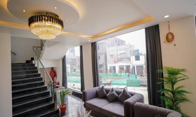 Faizabad Hotel | The Govind palace