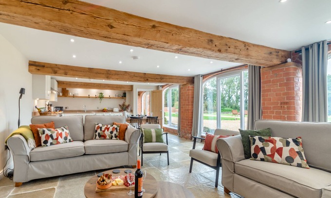 Kilnwick Cottage | The Granary - UK46002