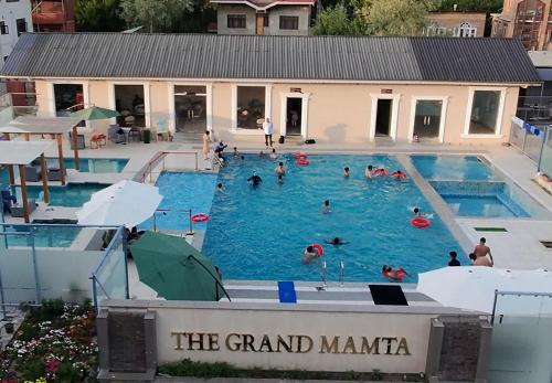 Srinagar Hotel | The Grand Mamta