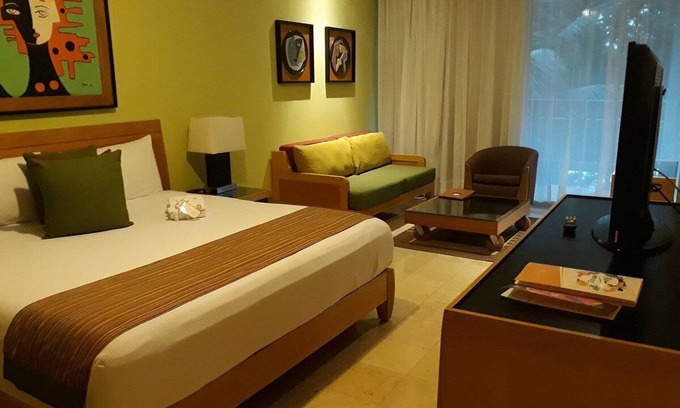 Centro Resort | The Grand Mayan at Vidanta Riviera Mayan