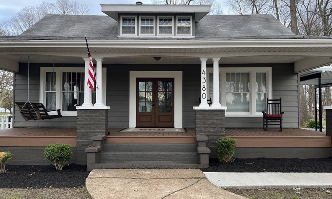 Cunningham House | The Gray House