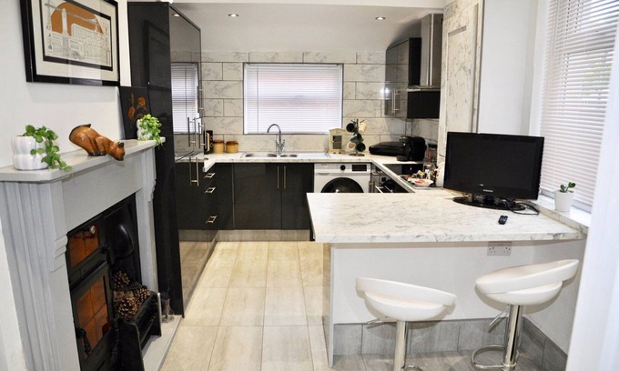 Newport House | The Great Escape by Tŷ SA