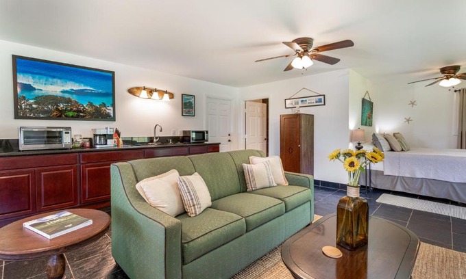 Pupukea Apartment | The Green Pineapple Studio apts