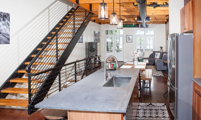 Habersham Condo | The Habersham Loft in Beaufort, South Carolina