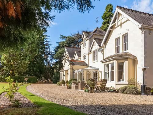 Aubourn House | The Hall