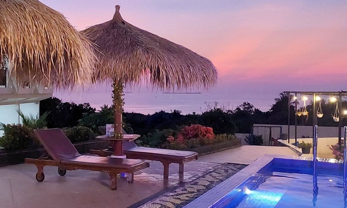 Karimunjava Hotel | The Happinezz Hills Hotel Karimunjawa
