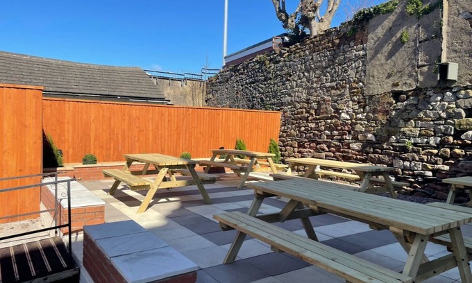 Barrow-in-Furness Hotel | The Harbour Inn