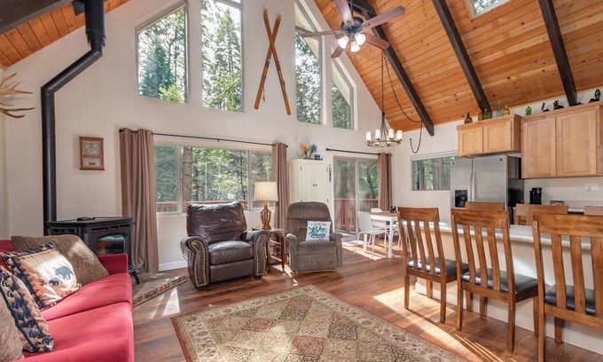 Glencoe Cabin | The Hatch- Lake Access