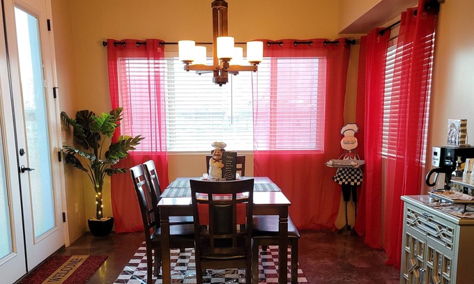 Kingman House | " The Heart of Historic Route 66 "