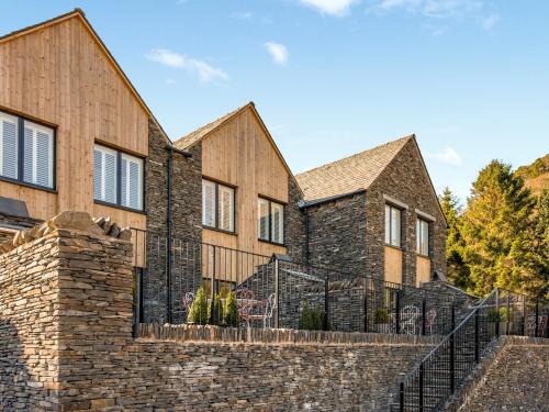 Newby Bridge House | The Hedgehog-Uk46923