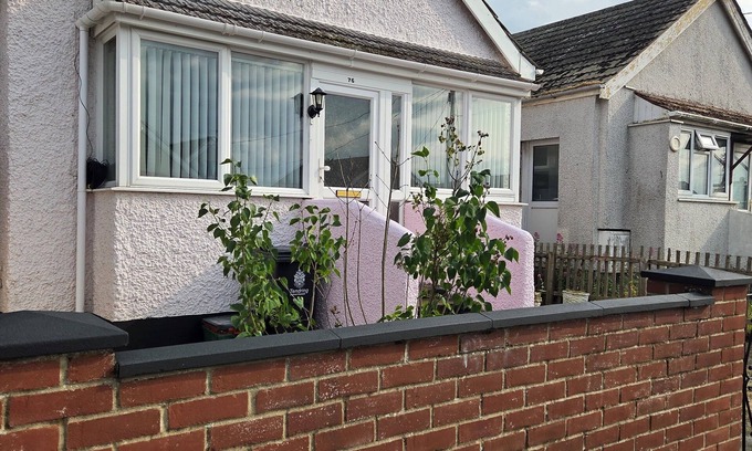 Clacton-on-Sea House | The Hidden Gem - 2 bedrooms very close to sandy beach