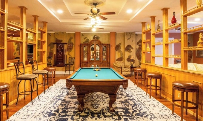 Connersville House | The Hidden Gem in downtown Connersville