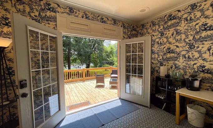 Arcadia Lakes Condo | The Hidden Oasis, Green Jewel