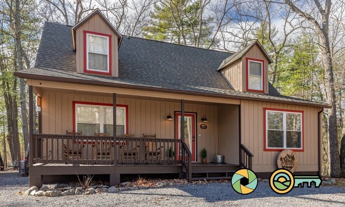 Basye Cabin | The Hideaway - quiet comfort, close to Bryce & Basye