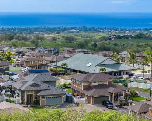 Makaha Valley House | The Hideouts Two Next-door Homes