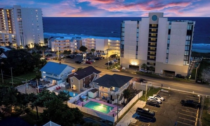 Crescent Beach House | The High Tide Hideaway @ The Beach