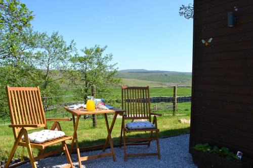Horton in Ribblesdale Cabin | The Hive Lodge Cabin at Ashes Farm, near Settle