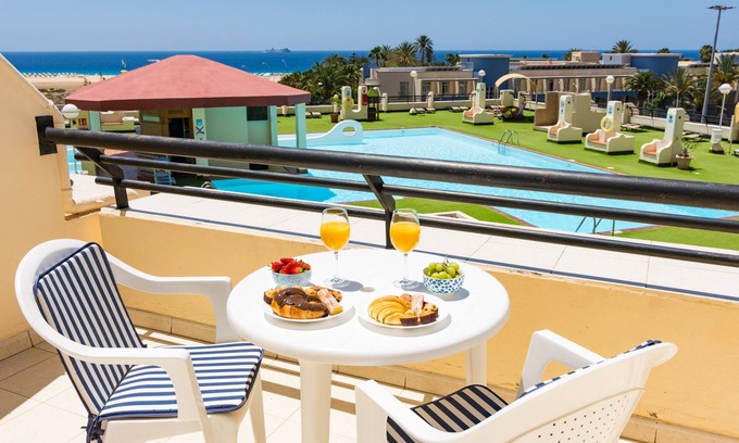 Morro Jable Apartment | The House of Nonni Ventura - ocean view, 250 m from ocean, pool, Wi-Fi, aircon
