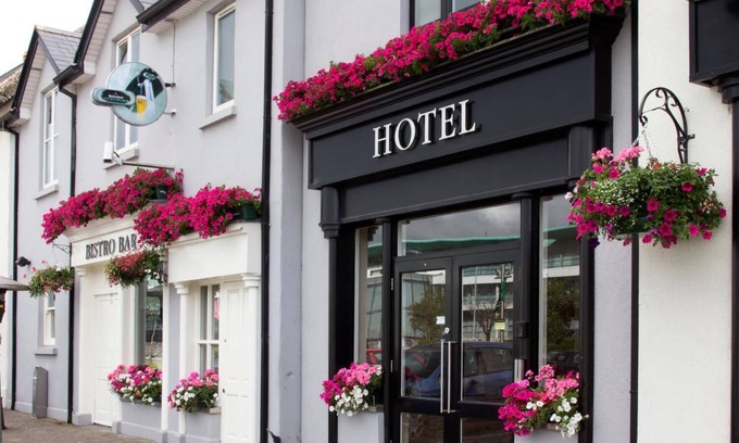 Galway City Centre Hotel | The Huntsman Inn