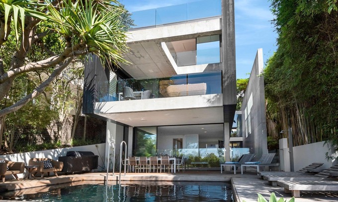 Whale Beach House | THE HUTT by Palm Beach Holiday Rentals