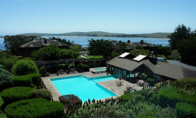 Bodega Bay Hotel | The Inn at the Tides
