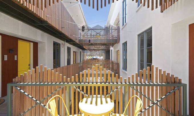 Cannonborough Elliotborough Apartment | The Iris Charleston